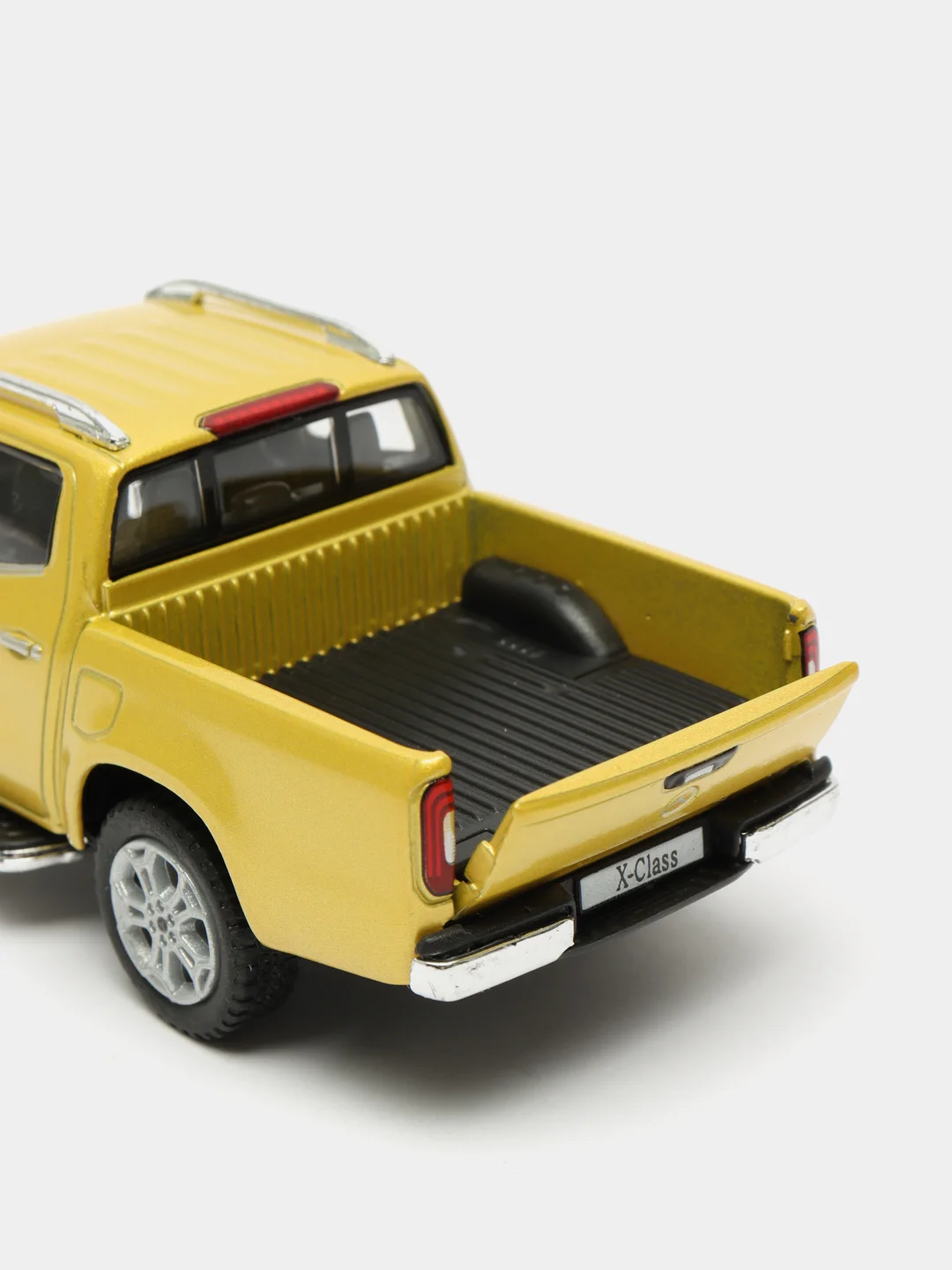Золотой металлическая машинка Mercedes-Benz X-Class 1/42 KT5410D