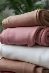 Розовый свитшот с высоким горлом