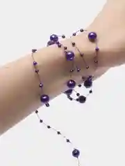 Фиолетовый бусины на нитке