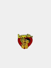 Значок на одежду "Love is", на булавке, деревянный