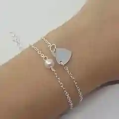 Серебряный браслет на руку с сердцем