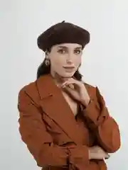 Золотой серьги-кольца на Новый год