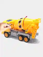 Зеленый набор игрушечных машин
