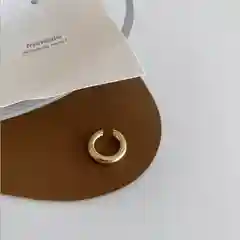 Желтый серьга-кафф, разные виды