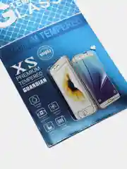 Защитное стекло 9D для iPhone 11, XR с черной рамкой прочность 9H