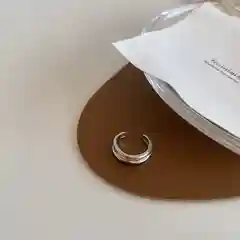 Угольный серьга-кафф, разные виды