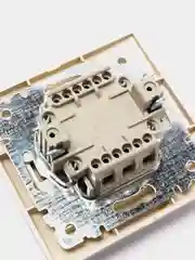 Серый металлик выключатель Plano Intro, 10А-250В, IP20, СУ