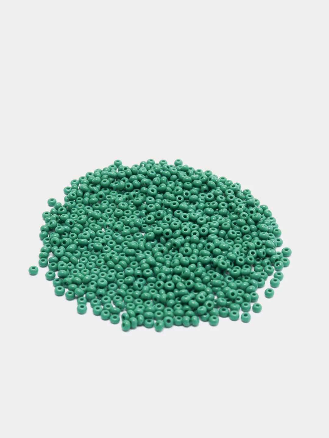 Зеленый чешский бисер Preciosa 10/0, Natural opaque (10, 50 грамм)