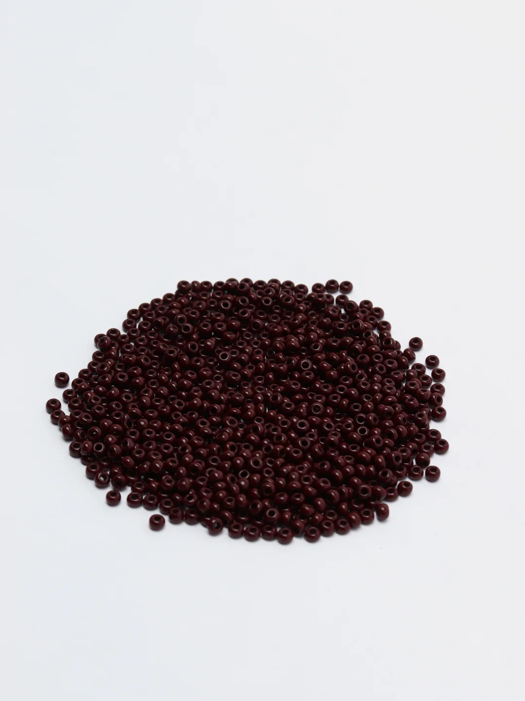 Тёмно-коричневый чешский бисер Preciosa 10/0, Natural opaque (10, 50 грамм)