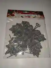 Игрушка кленовый лист