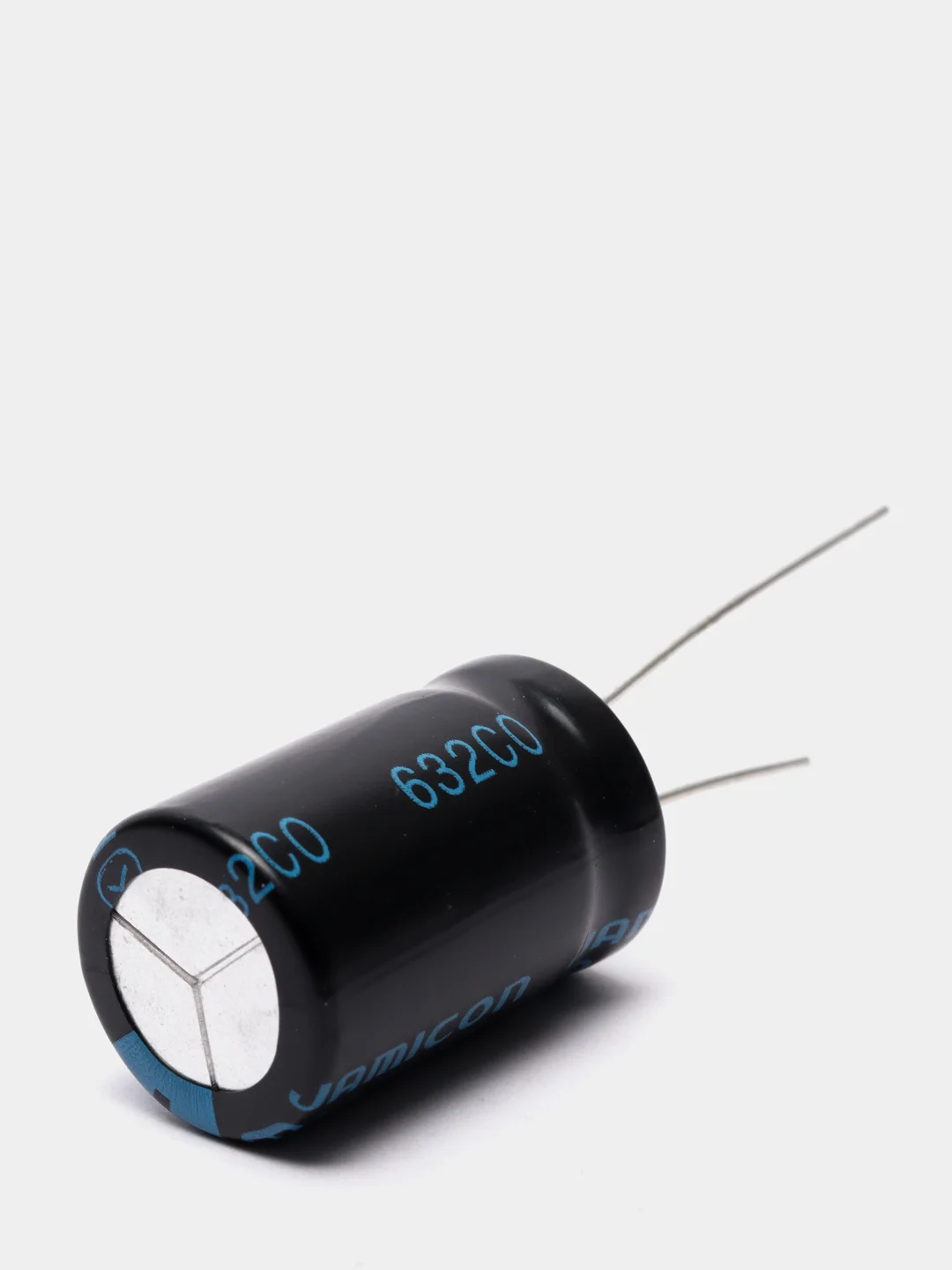 680мкФ 63в Конденсатор электролитический 680UF 63V 105C 16х25 TK JAMICON