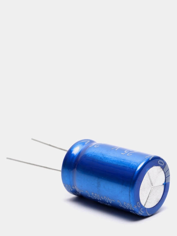 3300мкФ 25в Конденсатор электролитический 3300UF 25V 105C 16х25 JB