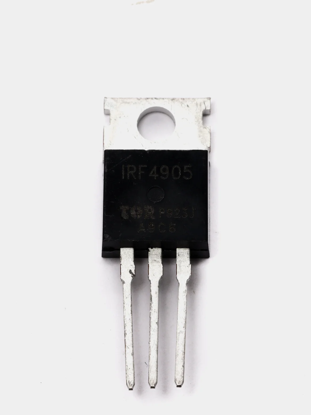 3 штуки Транзистор IRF4905PBF (P-канал 55V 74A) TO-220AB