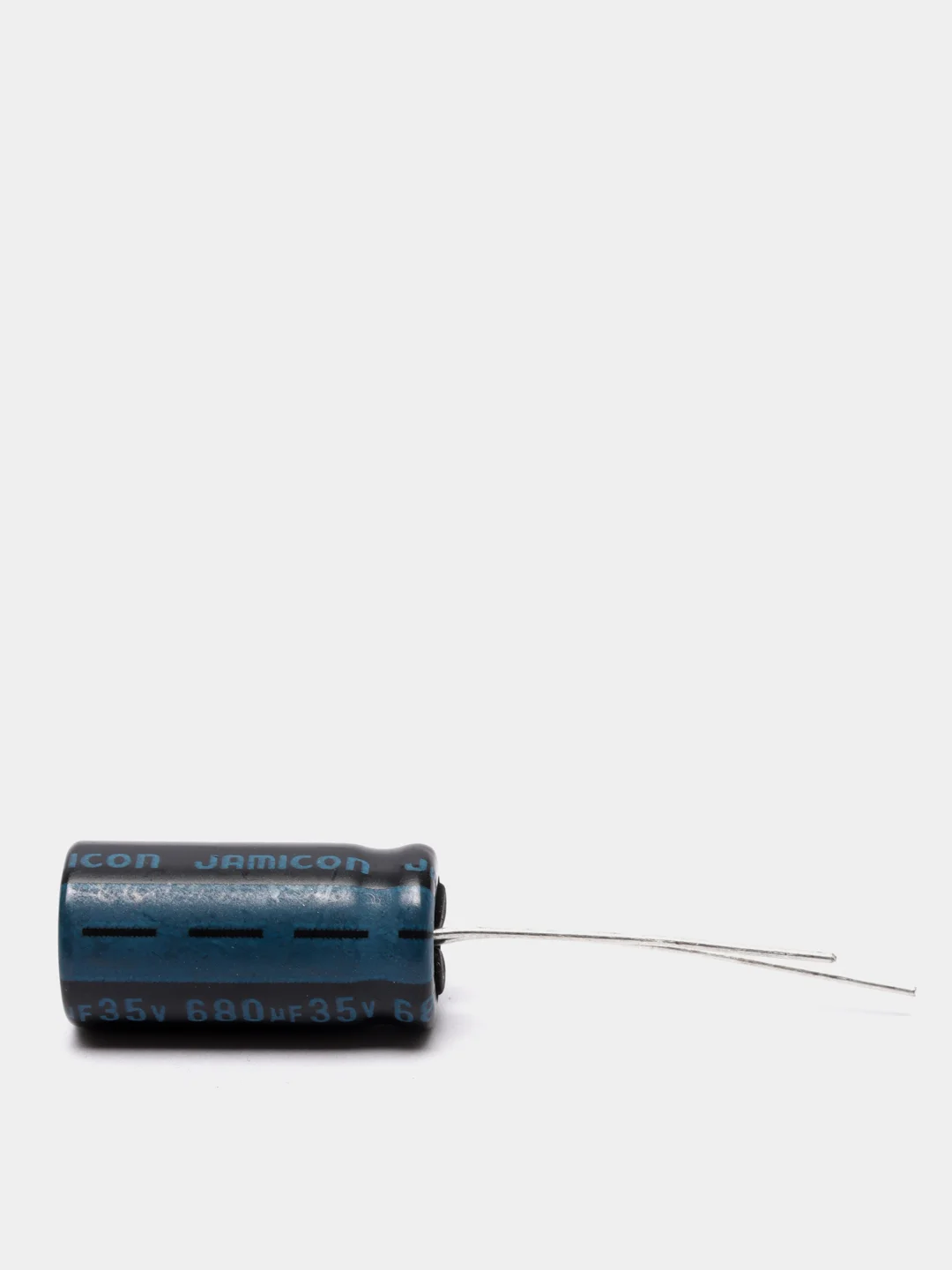 680мкФ 35в Конденсатор электролитический 680UF 35V 105C 10х21 TK JAMICON