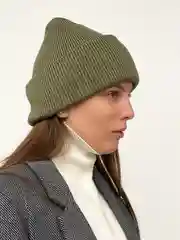 Белый шапка женская зимняя, простая вязка