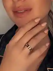 Кольцо женское со стразами