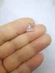 Прозрачный кулон из стекла на леске