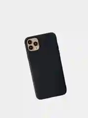 Черный чехол для iPhone
