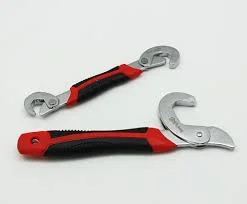 Красный ключ гаечный универсальный Snap Grip 3 в 1