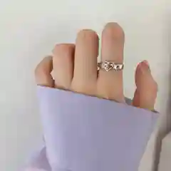 Серебряный кольцо