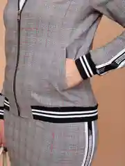 Красный комплект одежды TOPLES