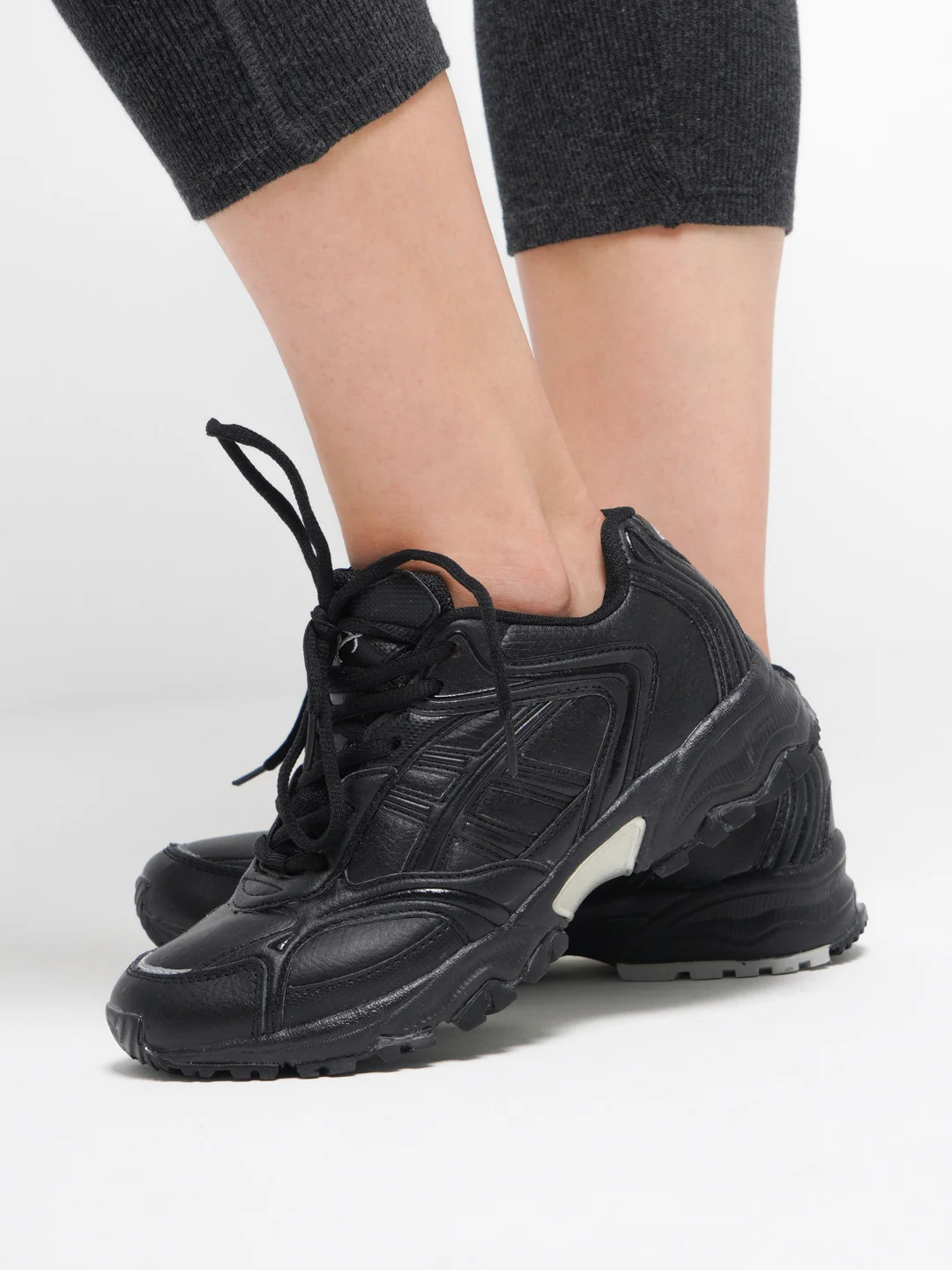 Кроссовки 83-4199, черные