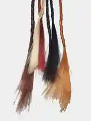 Прядь из волос в виде косичек , заколка , разные цвета