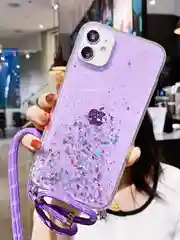 Сиреневый чехол на iphone 12 pro на шнурке