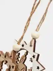 Белый набор новогодних деревянных игрушек в индивидуальной упаковке, 2 шт