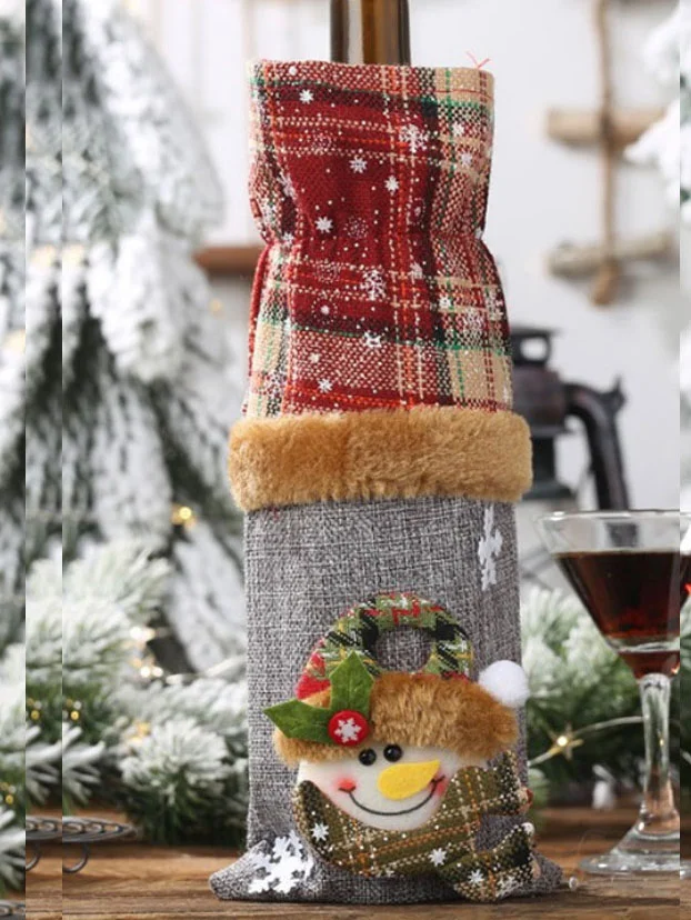 Алый чехол новогодний на бутылку