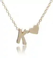 Цепочка с буквой и сердцем