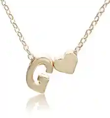 Цепочка с буквой и сердцем
