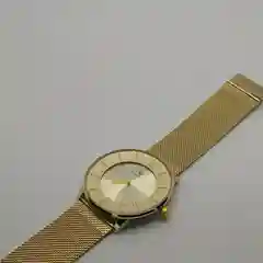 Золотой женские кварцевые часы
