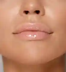 Блеск-плампер для губ LUXVISAGE LIP volumizer hot vanilla тон 302 Milky Pink
