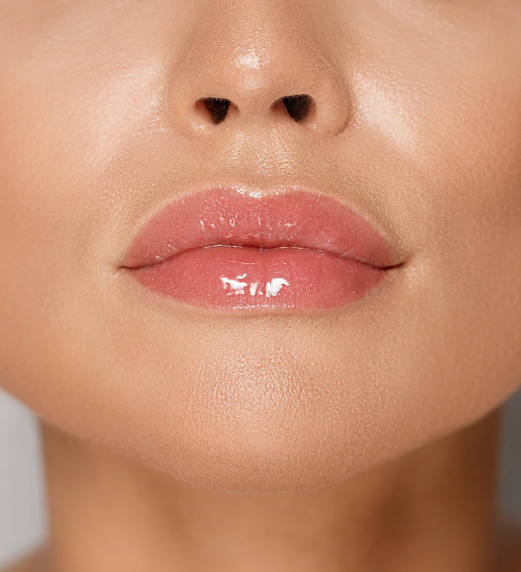 Блеск-плампер для губ LUXVISAGE LIP volumizer hot vanilla тон 305 Rosewood
