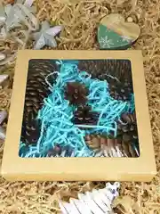 Ледяной подарочная коробка, бумажный наполнитель