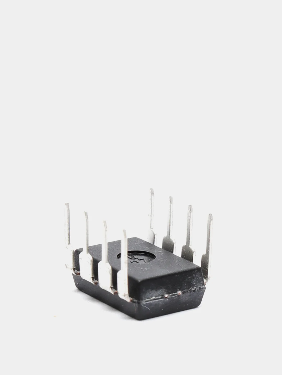 5 штук LM393P Микросхема DIP-8 (К1401СА3А)