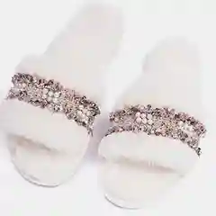 Белый домашние тапочки
