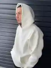 Молочный худи с вышивкой ЯПЕРВЫЙ, оверсайз