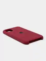Фиолетовый силиконовый защитный чехол на iPhone 11