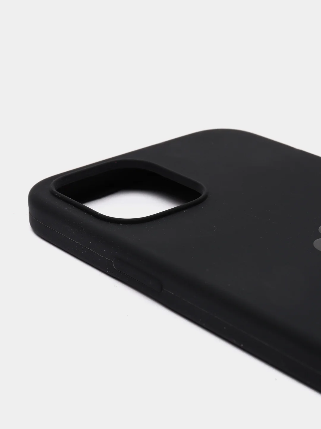 Черный чехол на iPhone 12 Pro Max