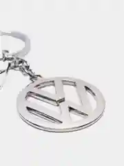Брелок с логотипом авто