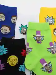 Белый носки высокие мужские унисекс с принтом мультфильм "Rick and Morty" носочки женские
