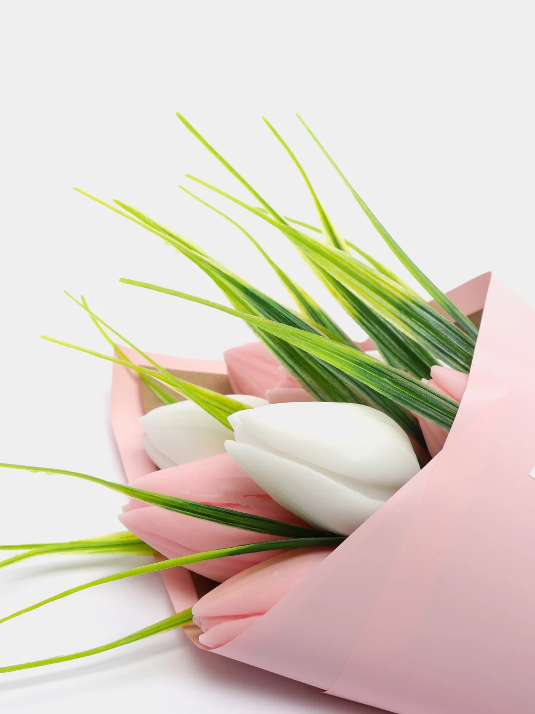Розовый подарочный мыльный букет тюльпанов Gifts Place сувенирное фигурное мыло ручной работы