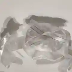 Ободок со шляпой и цветами  и перьями