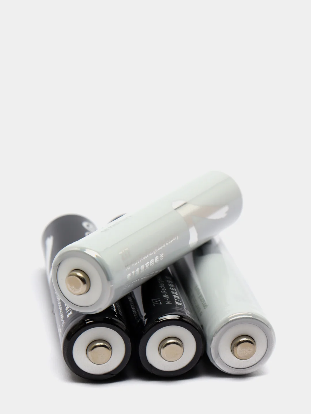 Аккумулятор Ni-MH Xiaomi ZMI типа AAA 700mAh  (уп.4 шт + чехол) (AA 711), черно-белый