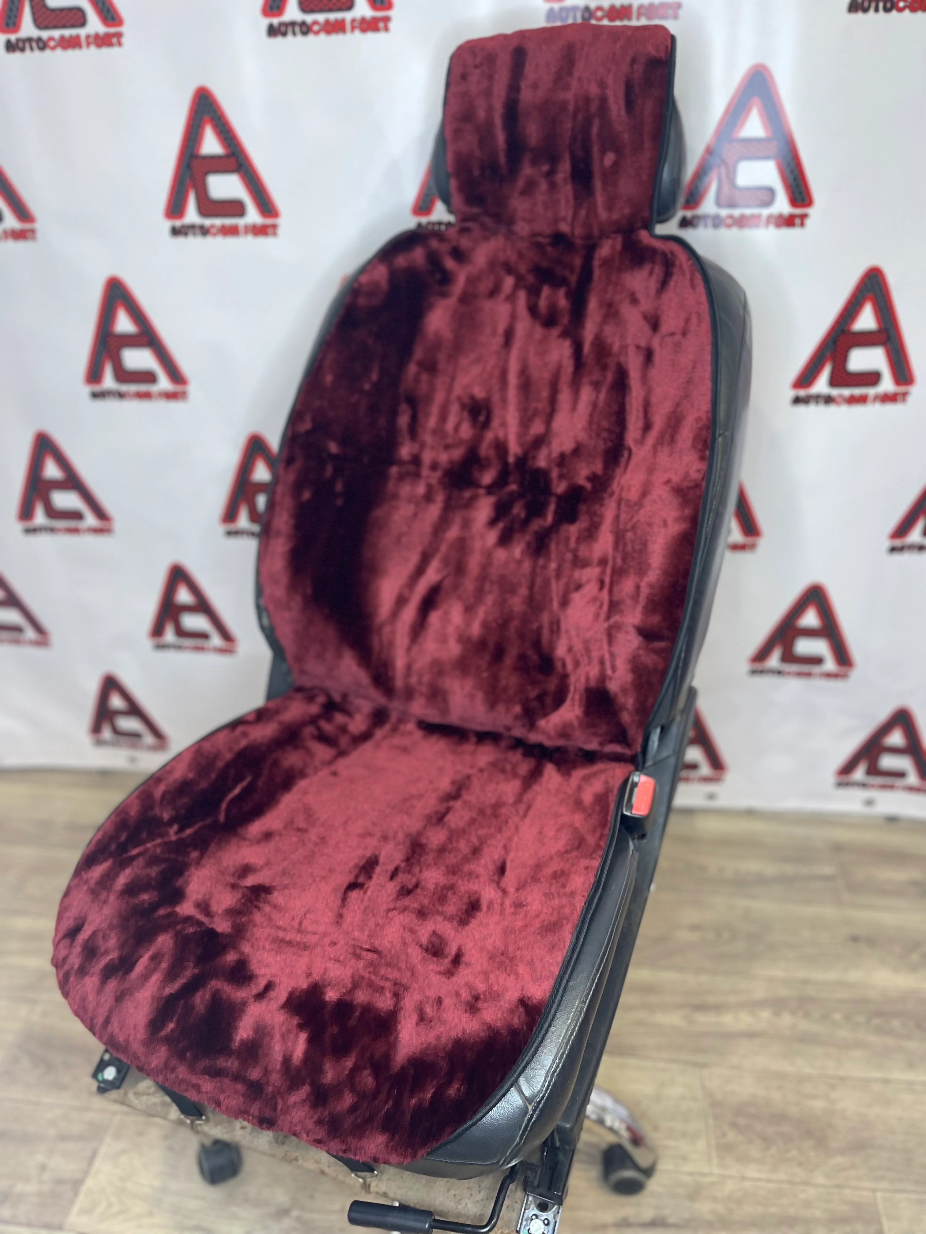 Бордовый меховые накидки на сидения авто (Пара)