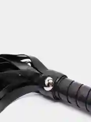 Черный плеть для БДСМ