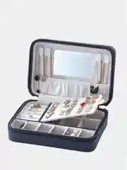 Шкатулка для хранения украшений, на замке