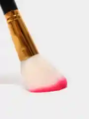Кисть для макияжа
